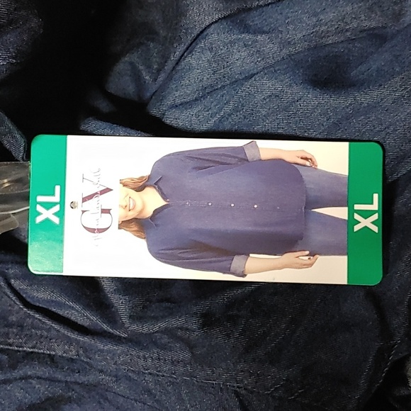 Gloria Vanderbilt Womens Long Sleeve Regular Fit Button-Down Shirt - Picture 8 of 9